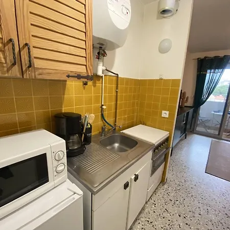 Avec Parking Privé Au Port De - Fr-1-833-12 Apartamento