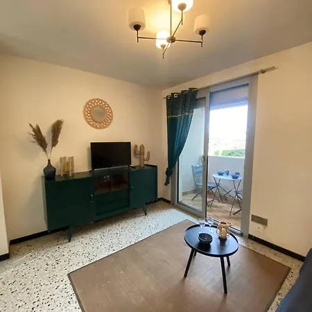 Apartamento Avec Parking Privé Au Port De - Fr-1-833-12